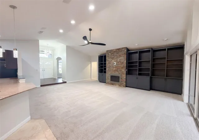 Photo 3 of Single family home for sale at 455 Longmeadow Ln, Longwood, FL 32779 | MLS# O6448916 | Listing updated on 2026-10-10