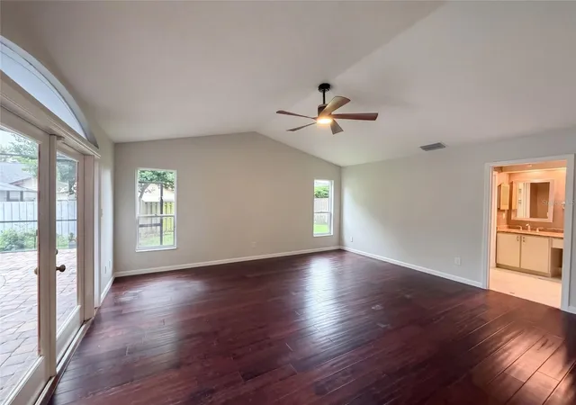 Photo 3 of Single family home for sale at 455 Longmeadow Ln, Longwood, FL 32779 | MLS# O6448916 | Listing updated on 2026-10-10