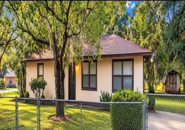 Single family home for sale at 5330 NW 12th Place, OCALA, FL 34482 | MLS# OM733804