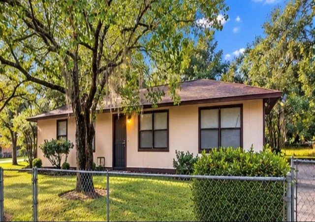 Photo 2 of Single family home for sale at 5330 NW 12th Place, Ocala, FL 34482 | MLS# OM733804 | Listing updated on 2026-10-10