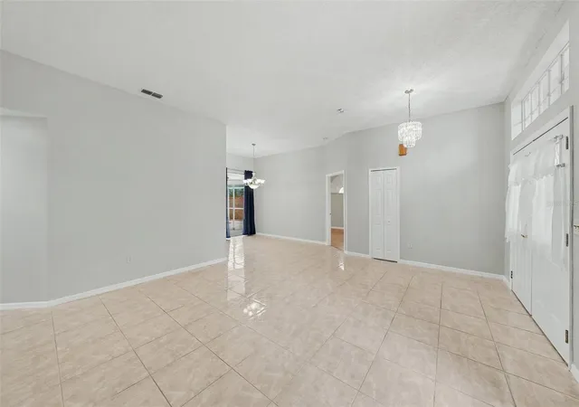 Photo 3 of Single family home for sale at 907 Brittany Park Blvd, Tarpon Springs, FL 34689 | MLS# O6448925 | Listing updated on 2026-10-10