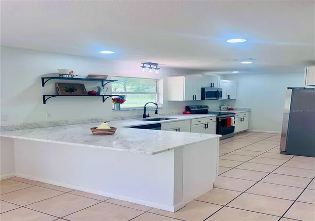 Photo 4 of Single family home for sale at 30 Sapphire Way, Ocala, FL 34472 | MLS# R4912142 | Listing updated on 2026-10-20