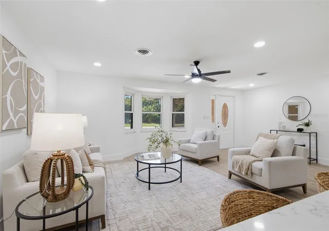 Photo 3 of Single family home for sale at 1105 Gulf Coast Blvd, Venice, FL 34285 | MLS# C7531843 | Listing updated on 2026-10-13