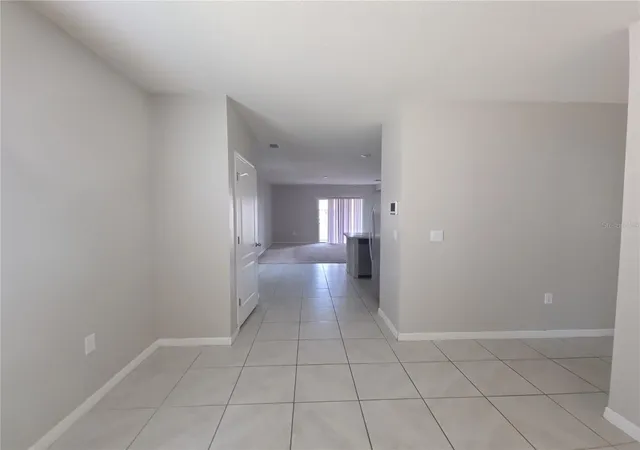 Photo 2 of Single family home for sale at 735 Chinoy Rd, Davenport, FL 33837 | MLS# S5159287 | Listing updated on 2026-10-10