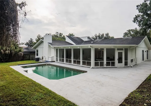 Photo 4 of Single family home for sale at 832 Brookwood Dr, Lakeland, FL 33813 | MLS# P4940123 | Listing updated on 2026-10-10