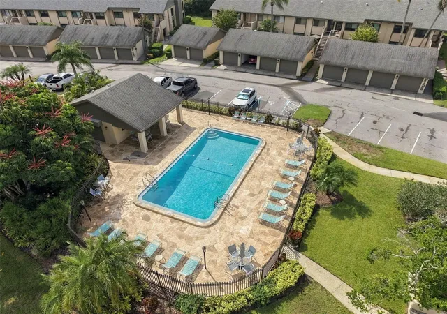 Photo 4 of Condo for sale at 3165 Landmark Dr #724, Clearwater, FL 33761 | MLS# TB8556880 | Listing updated on 2026-10-13