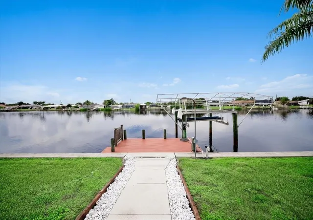 Photo 4 of Single family home for sale at 250 E Tarpon Blvd NW, Port Charlotte, FL 33952 | MLS# N6146148 | Listing updated on 2026-10-12
