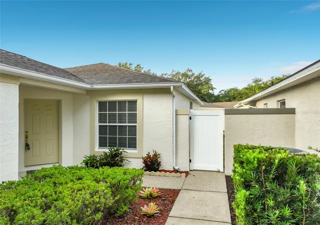 Photo 2 of Sale Pending at 2038 Braxton St, Clermont, FL 34711 | MLS# O6448939 | Listing updated on 2026-10-20