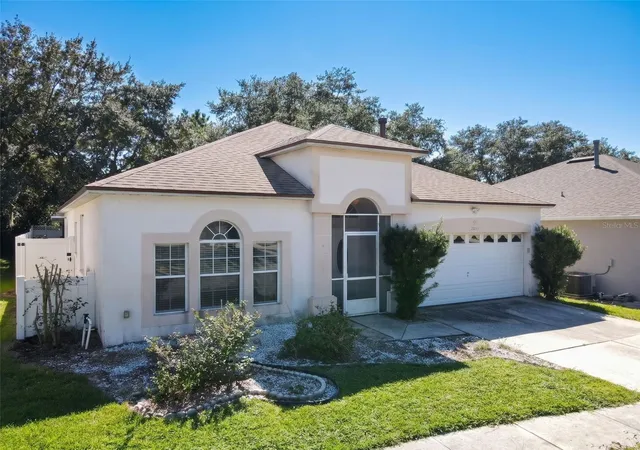 Photo 2 of Single family home for sale at 15806 Green Cvs Blvd, Clermont, FL 34714 | MLS# G5118919 | Listing updated on 2026-10-22