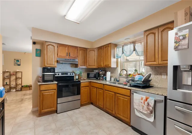 Photo 3 of Single family home for sale at 7735 Hawthorn Dr, Port Richey, FL 34668 | MLS# W7890237 | Listing updated on 2026-10-11