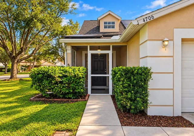 Photo 2 of Single family home for sale at 4706 69th Court E, Palmetto, FL 34221 | MLS# A4709165 | Listing updated on 2026-10-11