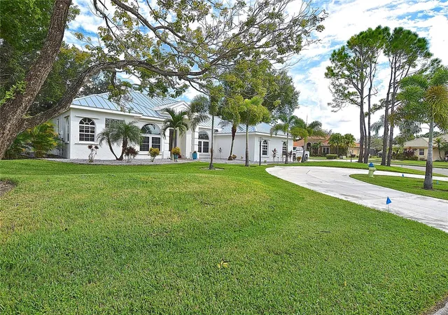 Photo 3 of Single family home for sale at 8309 Misty Lake Cir, Sarasota, FL 34241 | MLS# TB8556923 | Listing updated on 2026-10-11