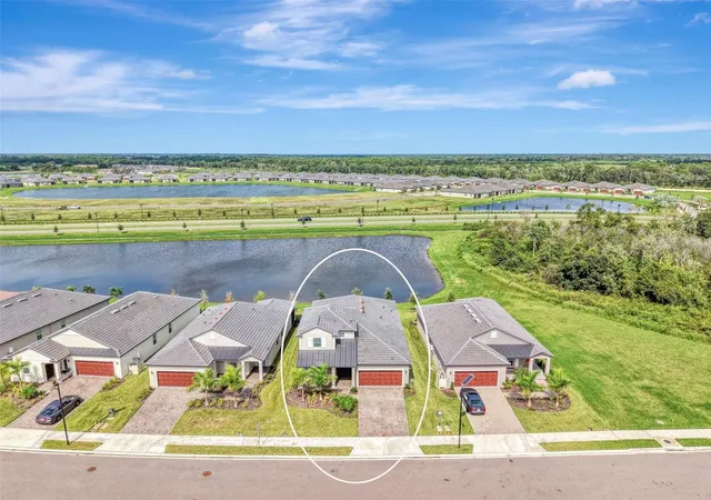 Photo 3 of Single family home for sale at 11854 Lilac Pearl Ln, Parrish, FL 34219 | MLS# A4709169 | Listing updated on 2026-10-12