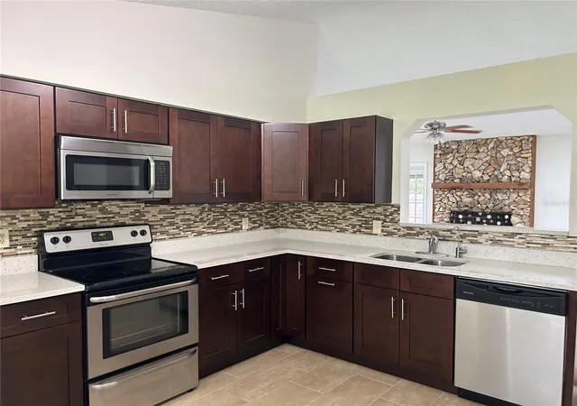 Photo 4 of Single family home for sale at 3159 Parma Dr, Deltona, FL 32738 | MLS# O6448974 | Listing updated on 2026-10-11
