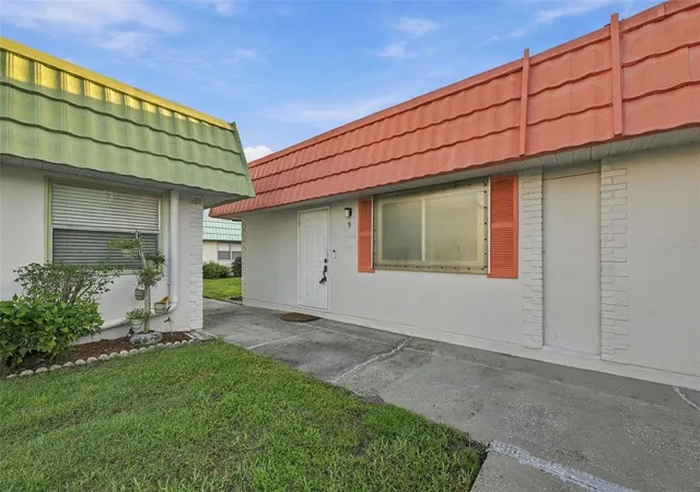 Photo 2 of Condo for sale at 1802 Bedford Ln #9, Sun City Center, FL 33573 | MLS# TB8556928 | Listing updated on 2026-10-11