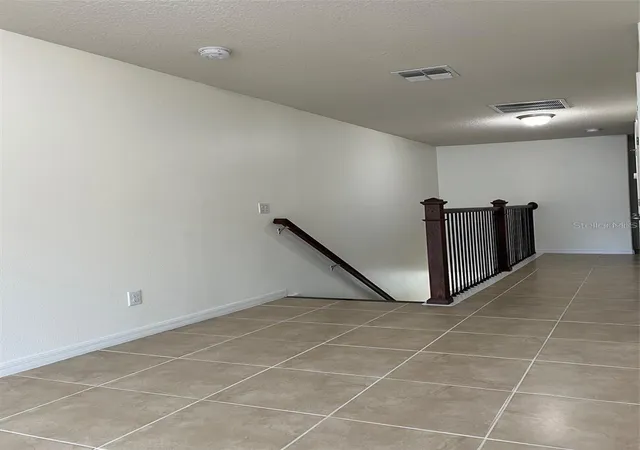 Photo 4 of Townhouse for sale at 2902 Windmill Dr, Kissimmee, FL 34741 | MLS# O6448976 | Listing updated on 2026-10-23