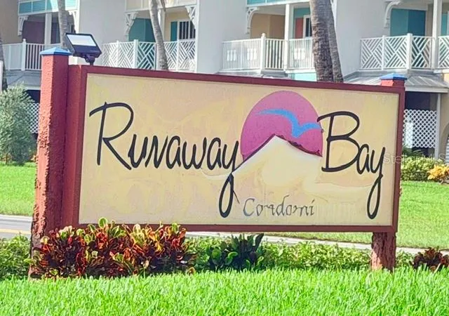 Photo 2 of Condo for sale at 1801 Gulf Dr N #171, Bradenton Beach, FL 34217 | MLS# A4709170 | Listing updated on 2026-10-20
