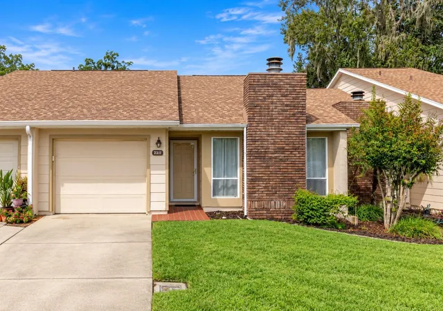 Photo 1 of Single family home for sale at 2311 Se 19th Circle, Ocala, FL 34471 | MLS# OM733817 | Listing updated on 2026-10-11