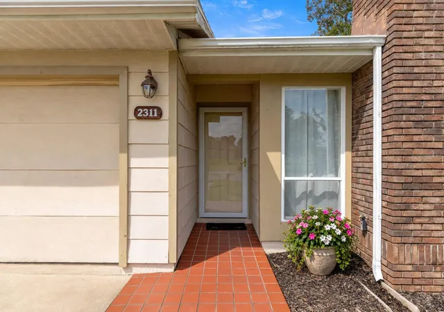 Photo 2 of Single family home for sale at 2311 Se 19th Circle, Ocala, FL 34471 | MLS# OM733817 | Listing updated on 2026-10-11