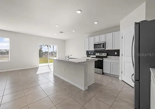 Photo 4 of Single family home for sale at 17249 Wheatberry Blvd, Parrish, FL 34219 | MLS# A4709172 | Listing updated on 2026-10-11