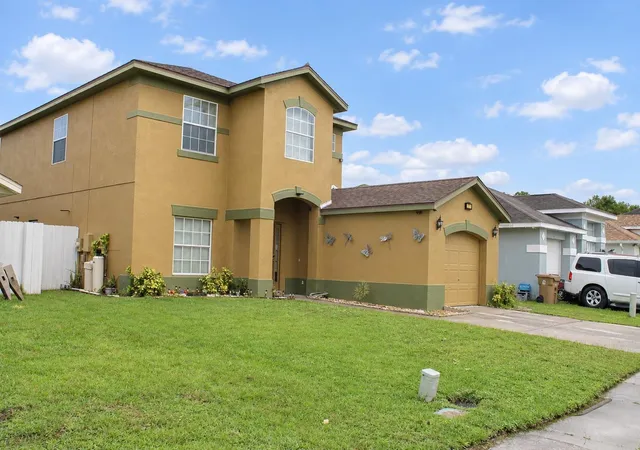 Photo 2 of Single family home for sale at 111 Cattail Ct, Kissimmee, FL 34743 | MLS# O6448984 | Listing updated on 2026-10-11