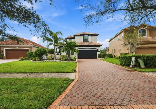 Photo 2 of Single family home for sale at 9925 Sago Point Dr, Seminole, FL 33777 | MLS# TB8556939 | Listing updated on 2026-10-23