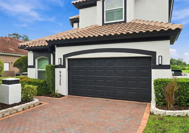 Photo 3 of Single family home for sale at 9925 Sago Point Dr, Seminole, FL 33777 | MLS# TB8556939 | Listing updated on 2026-10-23