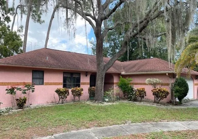 Single family home for sale at 505 Village Oak Dr, TARPON SPRINGS, FL 34689 | MLS# TB8556941