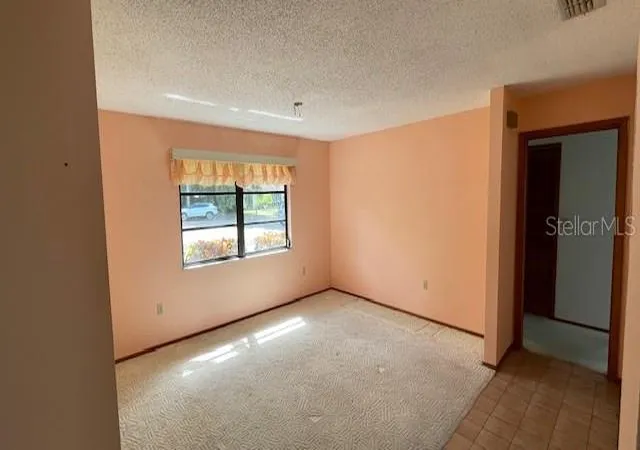 Photo 2 of Single family home for sale at 505 Village Oak Dr, Tarpon Springs, FL 34689 | MLS# TB8556941 | Listing updated on 2026-10-11