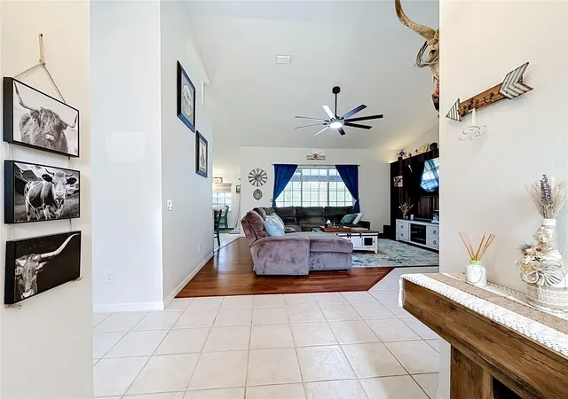 Photo 3 of Single family home for sale at 5141 SW 111th Lane Rd, Ocala, FL 34476 | MLS# O6448986 | Listing updated on 2026-10-11