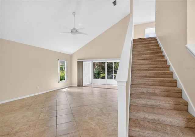 Photo 4 of Single family home for sale at 1704 Tremont Ct, Sun City Center, FL 33573 | MLS# TB8556943 | Listing updated on 2026-10-11