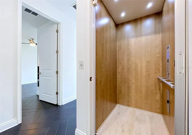 Photo 3 of Townhouse for sale at 3702 W Roland St #3, Tampa, FL 33609 | MLS# A4709175 | Listing updated on 2026-10-11