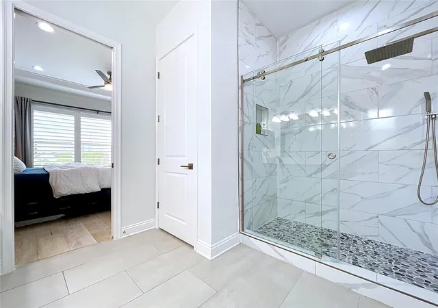 Photo 4 of Townhouse for sale at 3702 W Roland St #3, Tampa, FL 33609 | MLS# A4709175 | Listing updated on 2026-10-11
