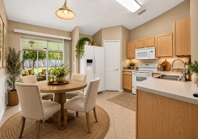 Photo 4 of Single family home for sale at 2316 Willow Oak Dr, Edgewater, FL 32141 | MLS# O6448993 | Listing updated on 2026-10-11