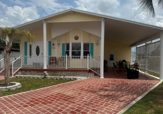 Photo 2 of Manufactured home for sale at 35248 Tiffani Ct #064, Zephyrhills, FL 33541 | MLS# TB8556954 | Listing updated on 2026-10-10