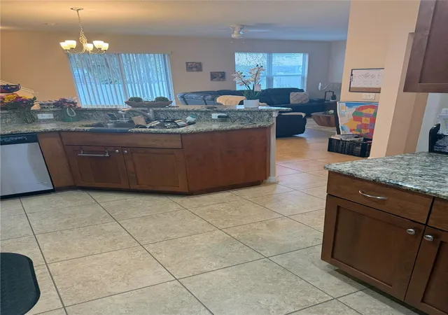 Photo 4 of Townhouse for sale at 4884 Poolside Dr, Saint Cloud, FL 34769 | MLS# O6448997 | Listing updated on 2026-10-16