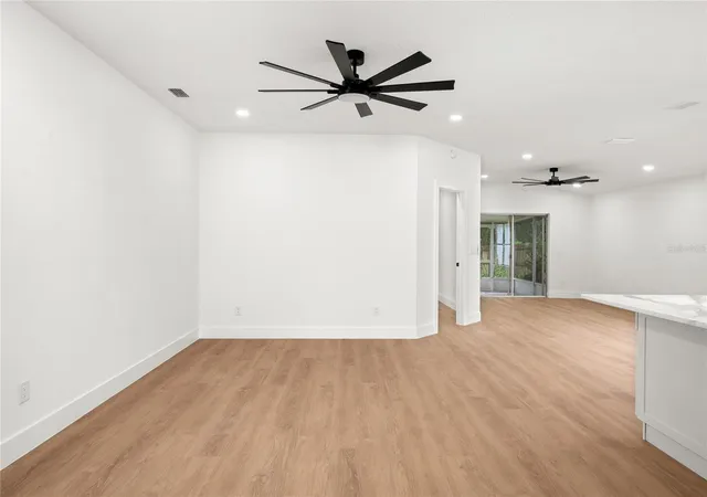 Photo 3 of Single family home for sale at 939 Ponderosa Pine Ct, Orlando, FL 32825 | MLS# O6448998 | Listing updated on 2026-10-10