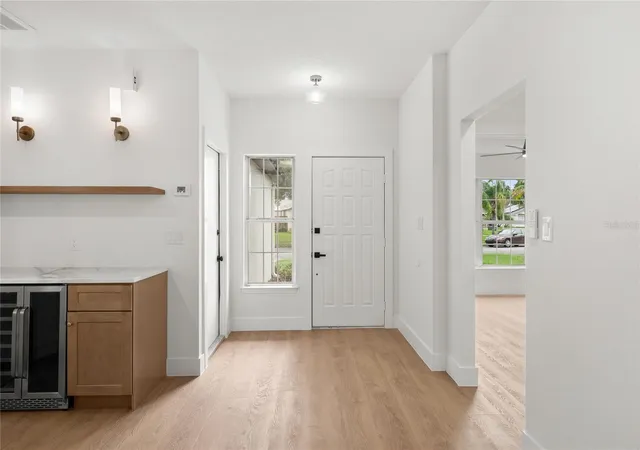Photo 4 of Single family home for sale at 939 Ponderosa Pine Ct, Orlando, FL 32825 | MLS# O6448998 | Listing updated on 2026-10-10