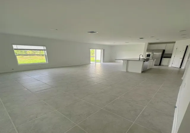 Photo 2 of Single family home for sale at 844 Daring Dr, Davenport, FL 33837 | MLS# S5159311 | Listing updated on 2026-10-10
