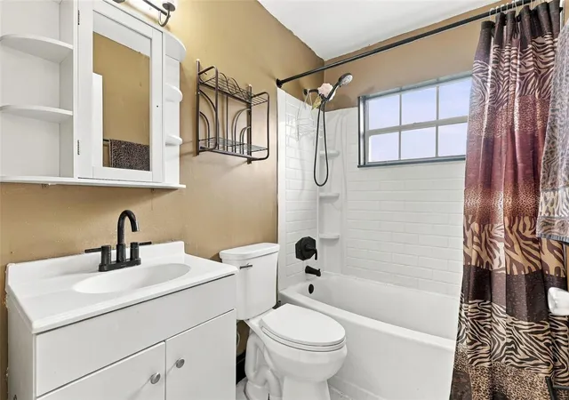 Photo 4 of Single family home for sale at 631 Jasmine Rd, Casselberry, FL 32707 | MLS# O6449012 | Listing updated on 2026-10-11