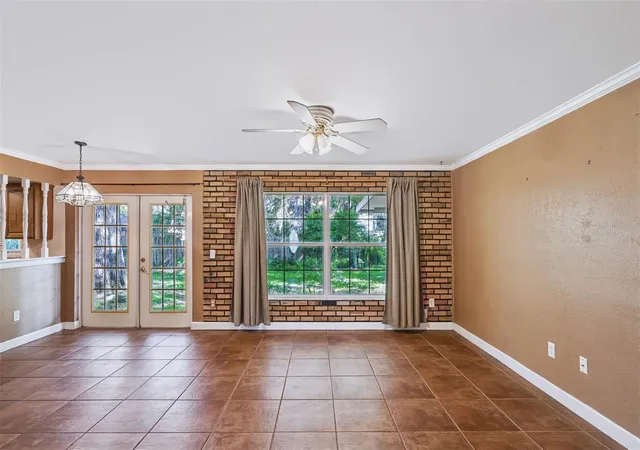 Photo 3 of Single family home for sale at 135 Cortez Ct, Winter Springs, FL 32708 | MLS# O6449016 | Listing updated on 2026-10-28