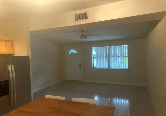 Photo 3 of Single family home for sale at 4702 Cronin Dr, Sarasota, FL 34232 | MLS# A4709184 | Listing updated on 2026-10-11