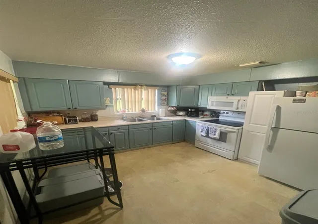 Photo 3 of Single family home for sale at 2031 Se 191st Terrace, Morriston, FL 32668 | MLS# O6449019 | Listing updated on 2026-10-11