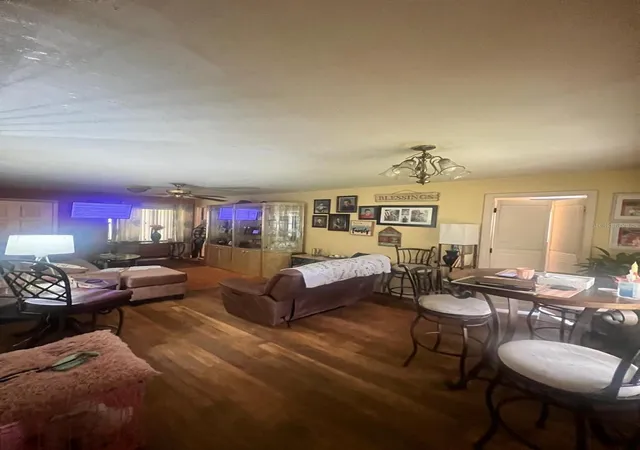 Photo 4 of Single family home for sale at 2031 SE 191st Terrace, Morriston, FL 32668 | MLS# O6449019 | Listing updated on 2026-10-11