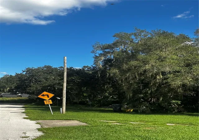 Photo 2 of Land for sale at 2180 2nd Street, Mulberry, FL 33860 | MLS# O6449022 | Listing updated on 2026-10-23
