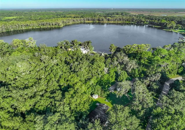 Photo 1 of Single family home for sale at 35933 Clear Lake Cir, Eustis, FL 32736 | MLS# G5118931 | Listing updated on 2026-10-18
