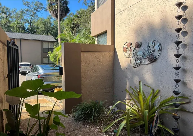 Photo 3 of Condo for sale at 940 Douglas Ave #172, Altamonte Springs, FL 32714 | MLS# OM733824 | Listing updated on 2026-10-29