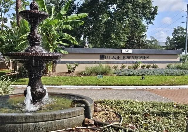 Photo 1 of Condo for sale at 940 Douglas Ave #172, Altamonte Springs, FL 32714 | MLS# OM733824 | Listing updated on 2026-10-29