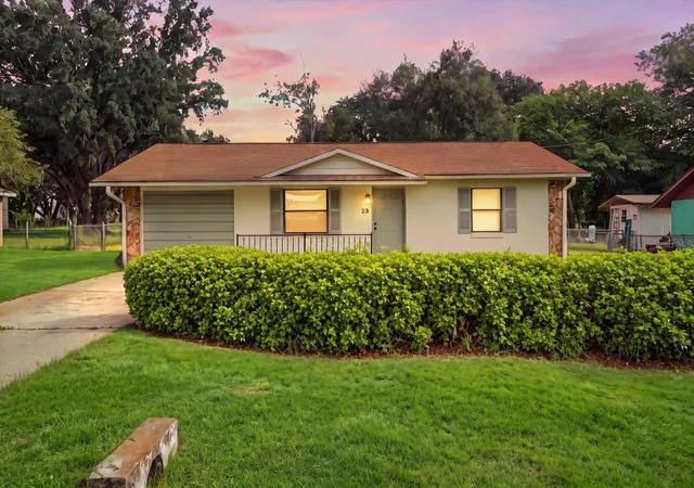 Photo 2 of Single family home for sale at 23 Pine Tr, Ocala, FL 34472 | MLS# OM733825 | Listing updated on 2026-10-13