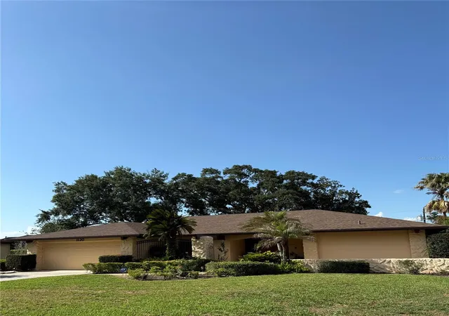 Photo 1 of Single family home for sale at 1120 Lake Point Ter, Lakeland, FL 33813 | MLS# L4965703 | Listing updated on 2026-10-29